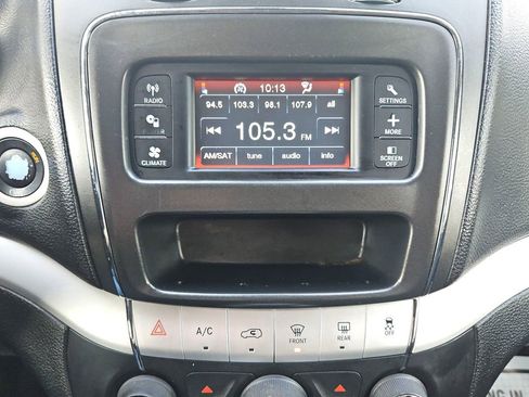 Used 2020 Dodge Journey SE w/ SE Popular Equipment Group image 12