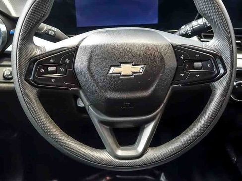 Certified 2026 Chevrolet Trax LT FWD image 18