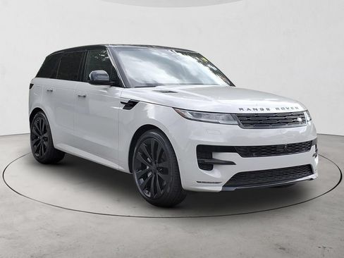 New 2026 Land Rover Range Rover Sport Dynamic SE AWD/4WD image 3
