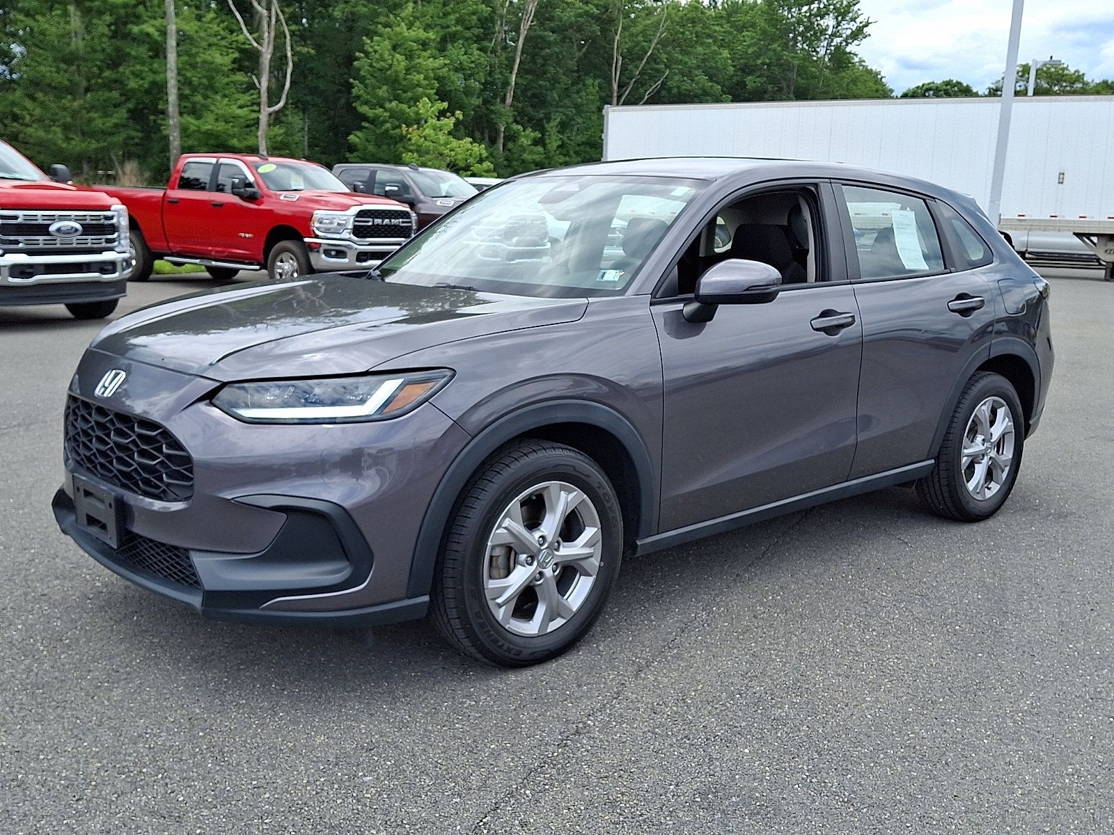 Used 2023 Honda HR-V LX image 3