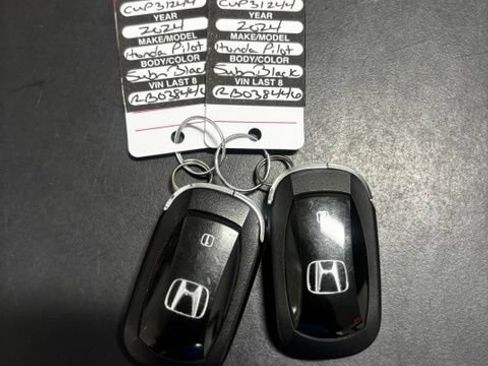 Used 2024 Honda Pilot EX-L image 3