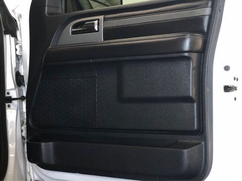 Used 2016 Ford Expedition Platinum AWD/4WD image 18