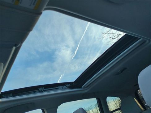 Used 2017 Subaru Forester 2.5i Premium image 20