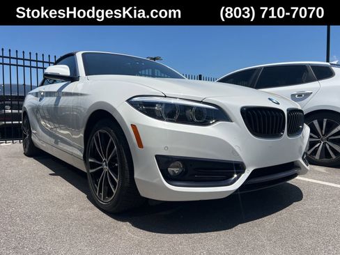 Used 2020 BMW 230i Convertible w/ Premium Package RWD image 1