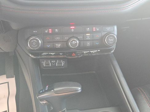 Used 2024 Dodge Durango GT image 22