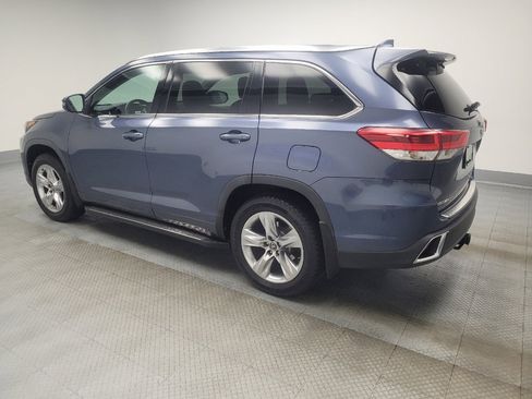 Used 2017 Toyota Highlander Limited image 3