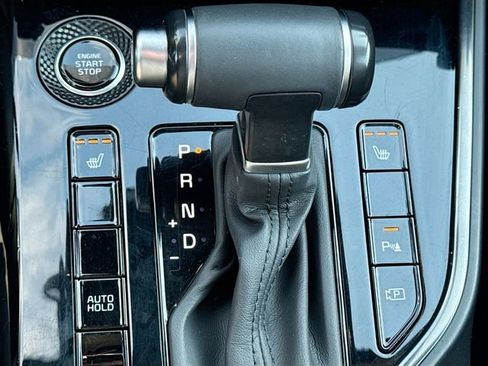 Used 2023 Kia Niro EX Touring image 23