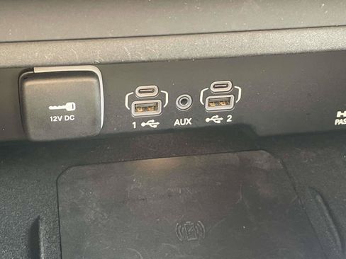 Used 2022 Jeep Grand Wagoneer Series I AWD/4WD image 24