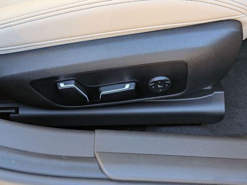 New 2026 BMW 330i xDrive Sedan w/ M Sport Package image 38