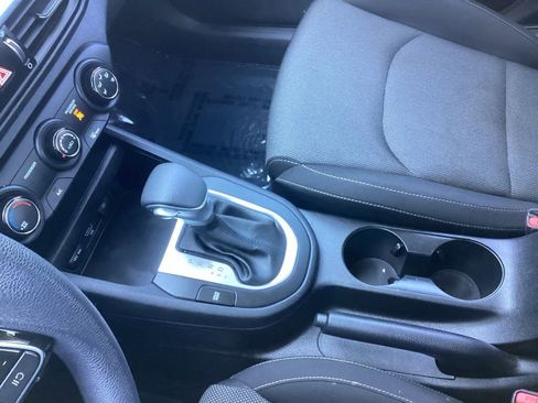 Certified 2024 Kia Forte LXS w/ LXS Technology Package FWD image 27