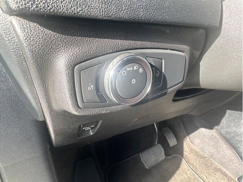 Used 2015 Lincoln MKC Sport Utility 4D w/ Equipment Group 101A Select image 23