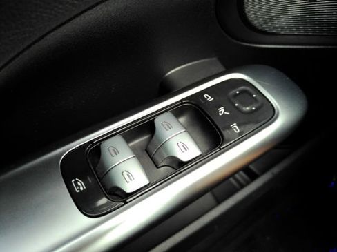Used 2023 Mercedes-Benz C 300 Sedan image 31