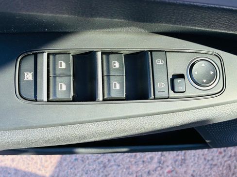 Used 2023 Kia Forte LXS FWD image 20