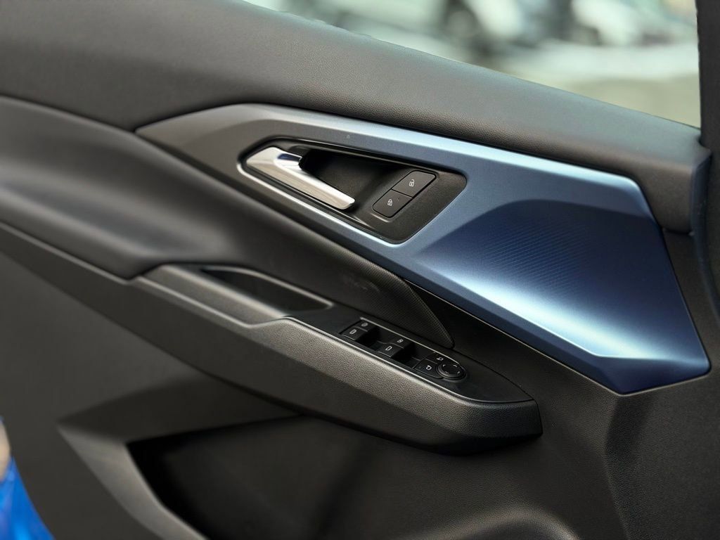 New 2026 Chevrolet Equinox EV LT AWD/4WD image 19