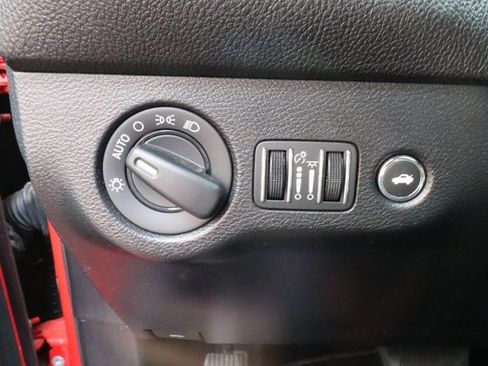 Used 2022 Dodge Challenger SRT Hellcat Redeye image 15