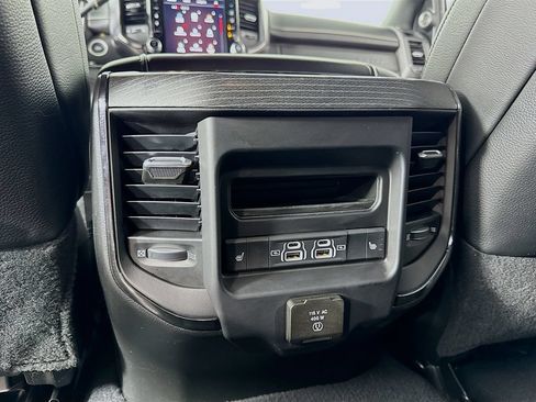 Used 2022 RAM 3500 Limited AWD/4WD image 21