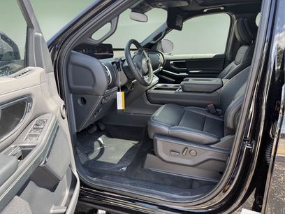 New 2027 Ford Expedition Max Platinum w/ Stealth Performance Package