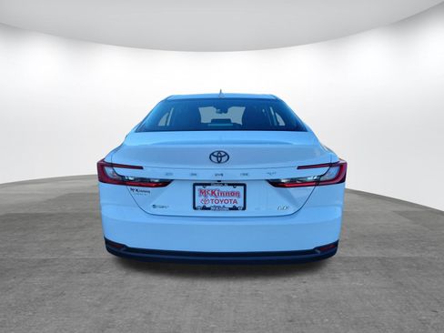 Used 2025 Toyota Camry LE FWD image 6