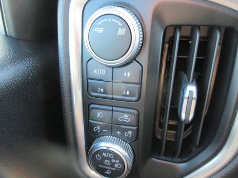 Used 2019 GMC Sierra 1500 SLT w/ SLT Premium Plus Package AWD/4WD image 35