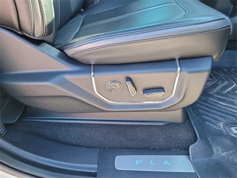Used 2017 Ford F350 Platinum w/ Platinum Ultimate Package image 34