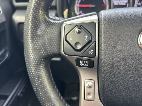 Used 2024 Toyota 4Runner Limited AWD/4WD image 19