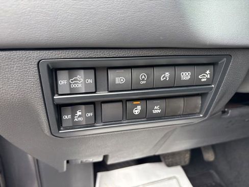 Used 2023 Toyota Tundra Platinum w/ Advanced Package AWD/4WD image 23