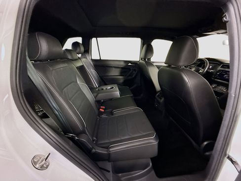 Used 2024 Volkswagen Tiguan SEL R-Line image 27