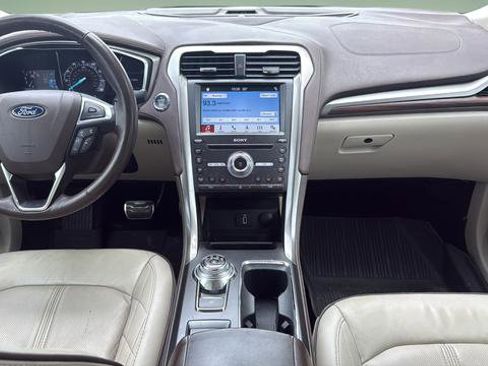 Used 2018 Ford Fusion Platinum FWD image 7