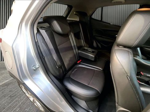Used 2019 Buick Encore Preferred FWD image 27