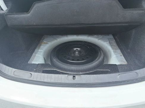 Used 2014 Chevrolet Impala LT w/ Premium Seating Package FWD image 33