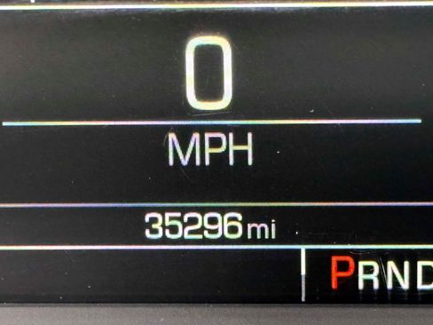 Used 2018 GMC Acadia SLE AWD/4WD image 29