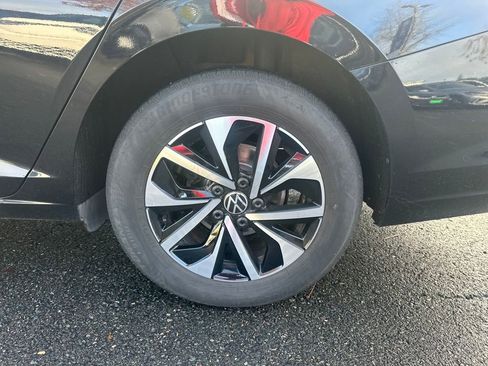 Used 2023 Volkswagen Jetta S image 8