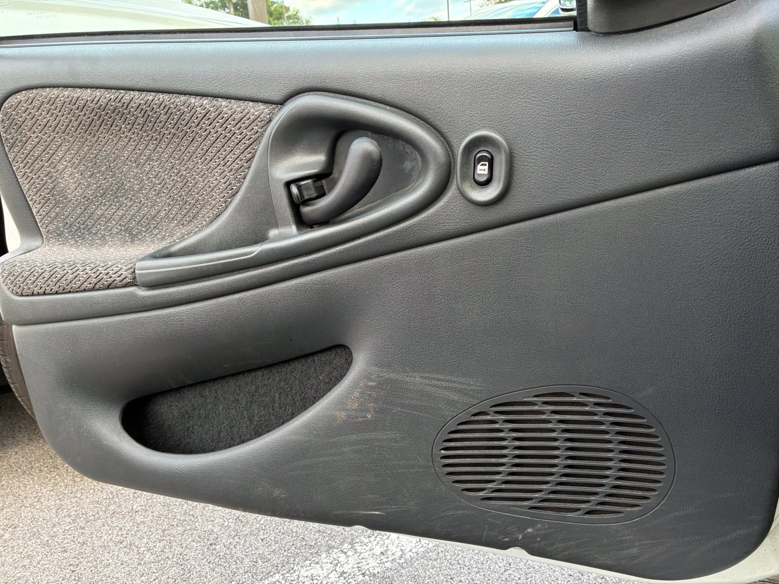 Used 2003 Chevrolet Cavalier LS FWD image 7