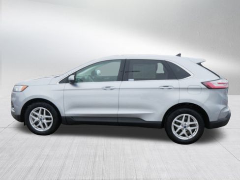 Certified 2022 Ford Edge SEL image 4