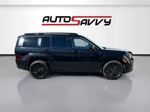 Used 2025 Hyundai Santa Fe Calligraphy AWD/4WD image 8