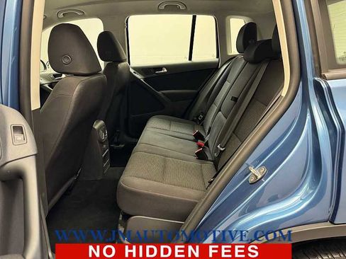 Used 2017 Volkswagen Tiguan Limited w/ Alloy Wheels Package image 14