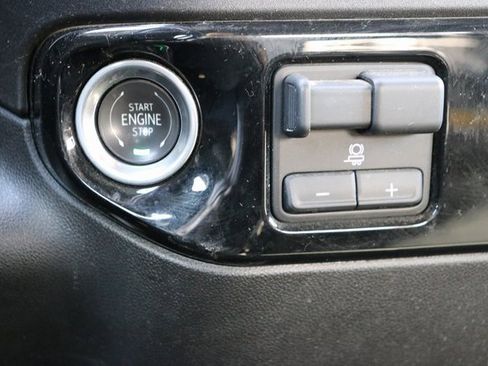 Used 2024 Chevrolet Silverado 2500 LT image 24