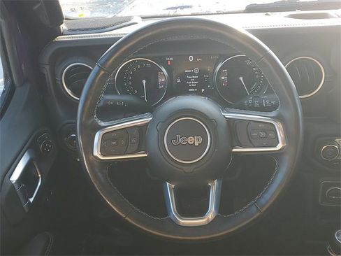 Used 2023 Jeep Wrangler Unlimited Sahara w/ Cold Weather Group image 14