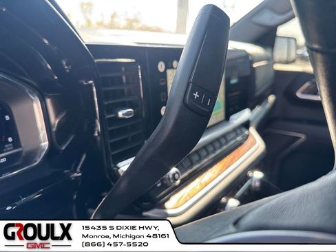 Used 2022 GMC Sierra 1500 Elevation image 24