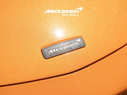 Used 2025 McLaren Artura Spider RWD image 19