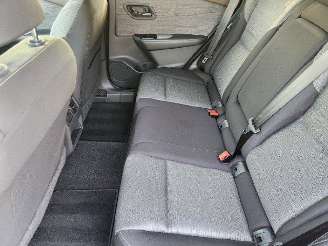 Used 2021 Nissan Rogue S FWD image 26