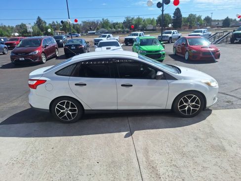 Used 2013 Ford Focus S FWD image 8