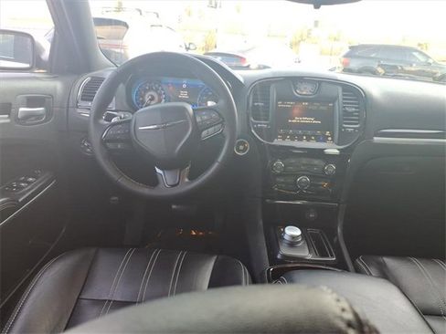 Used 2023 Chrysler 300 S image 11