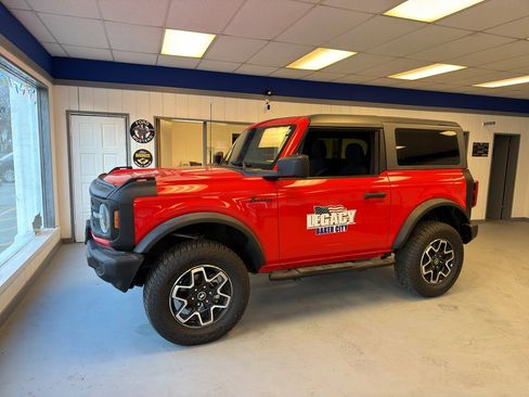 Used 2022 Ford Bronco 2-Door image 18