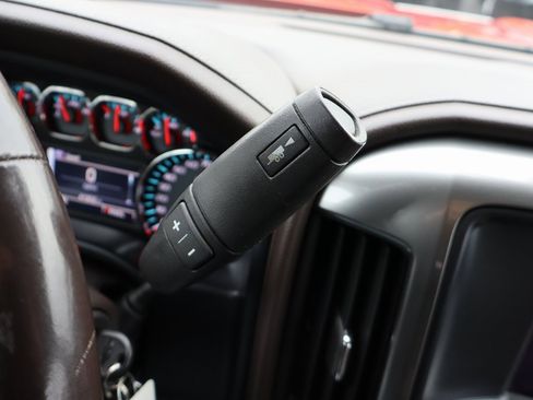 Used 2019 Chevrolet Silverado 2500 LTZ w/ Vortec Plus Package image 7