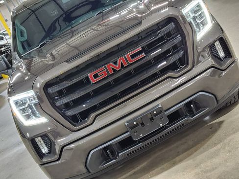 Used 2021 GMC Sierra 1500 Elevation w/ Preferred Package image 19