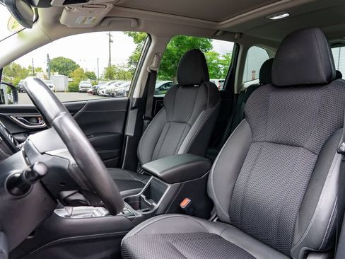 Used 2022 Subaru Forester Premium AWD/4WD image 21