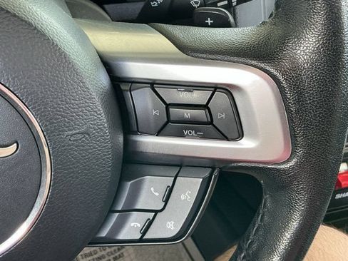 Used 2017 Ford Mustang Premium RWD image 31