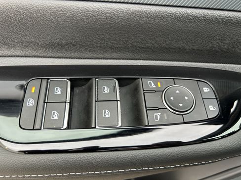 Used 2025 Nissan Murano SL AWD/4WD image 16