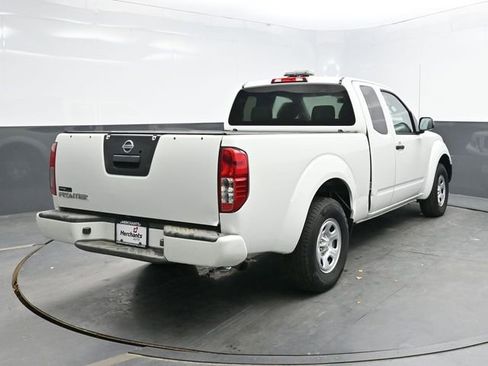 Used 2019 Nissan Frontier S image 6
